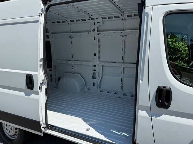 New 2026 RAM ProMaster 1500 w/ Safety Group FWD image 8