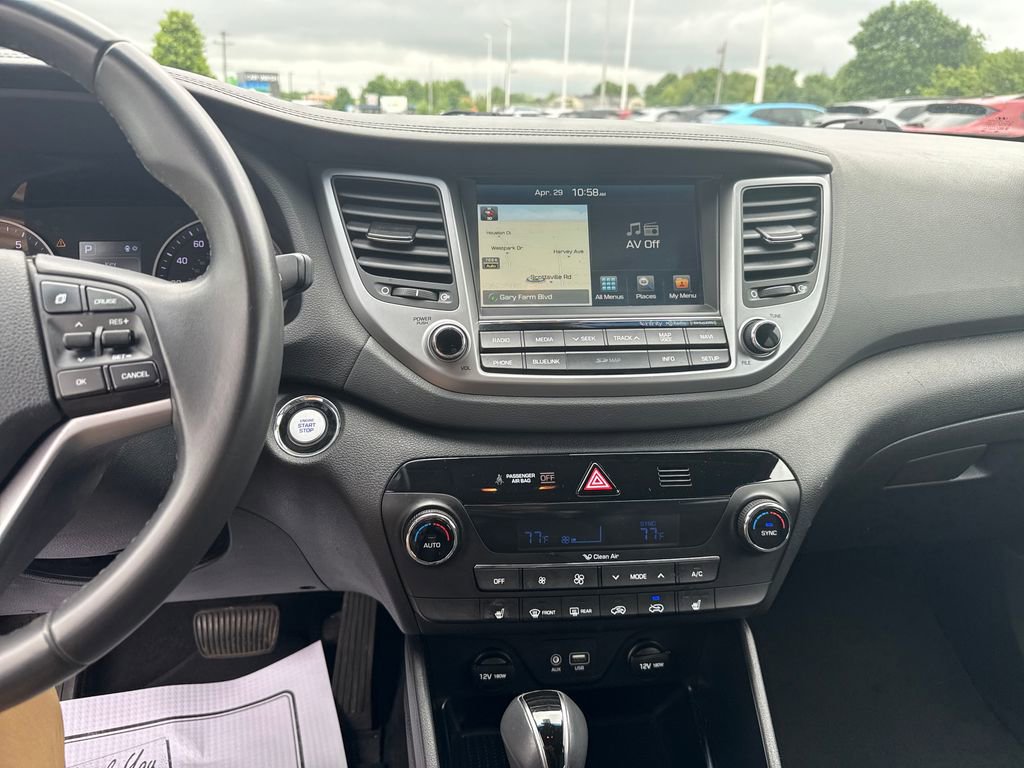 Used 2017 Hyundai Tucson Limited AWD/4WD image 29