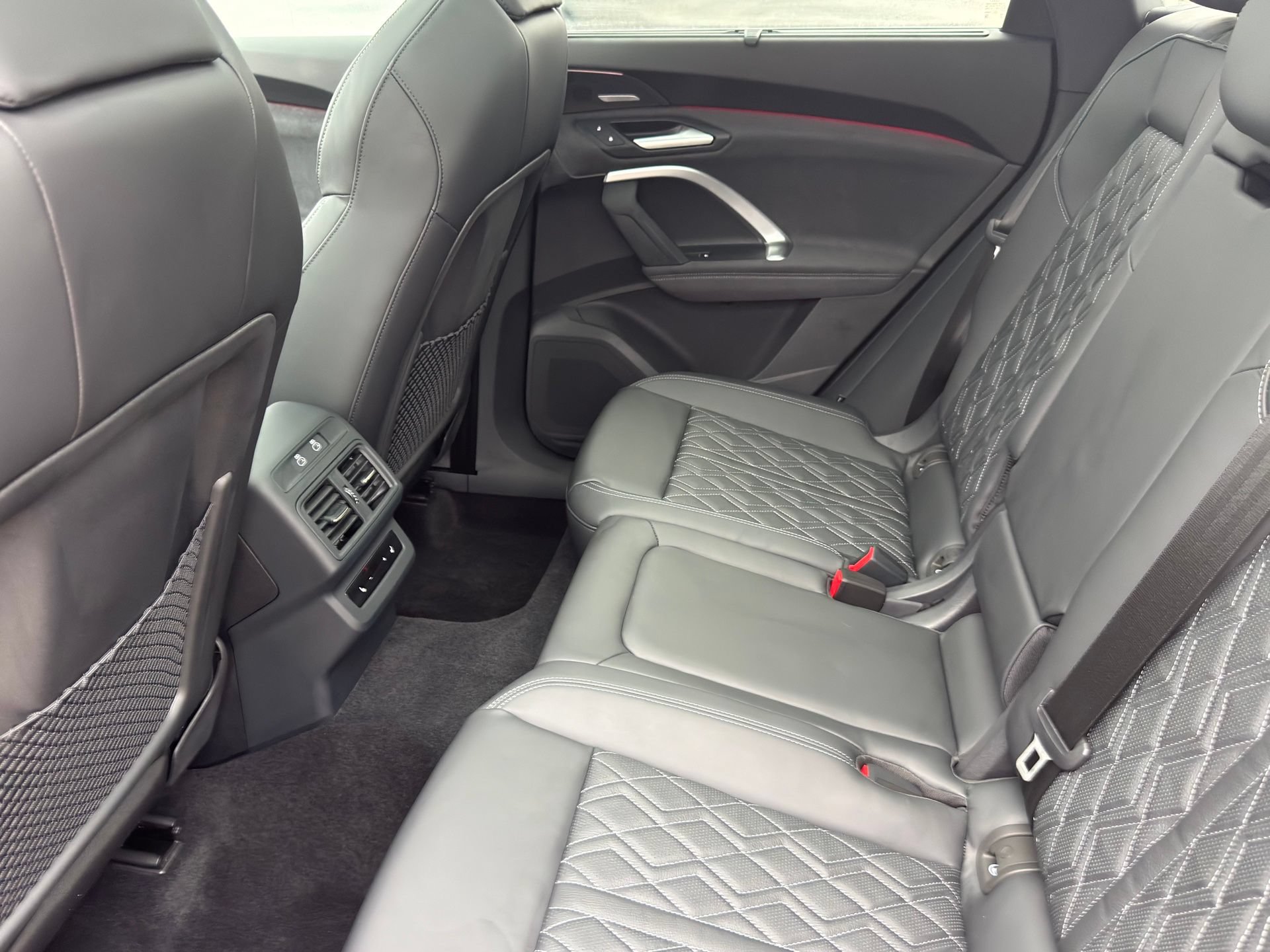 New 2026 Audi SQ5 Prestige AWD/4WD image 35