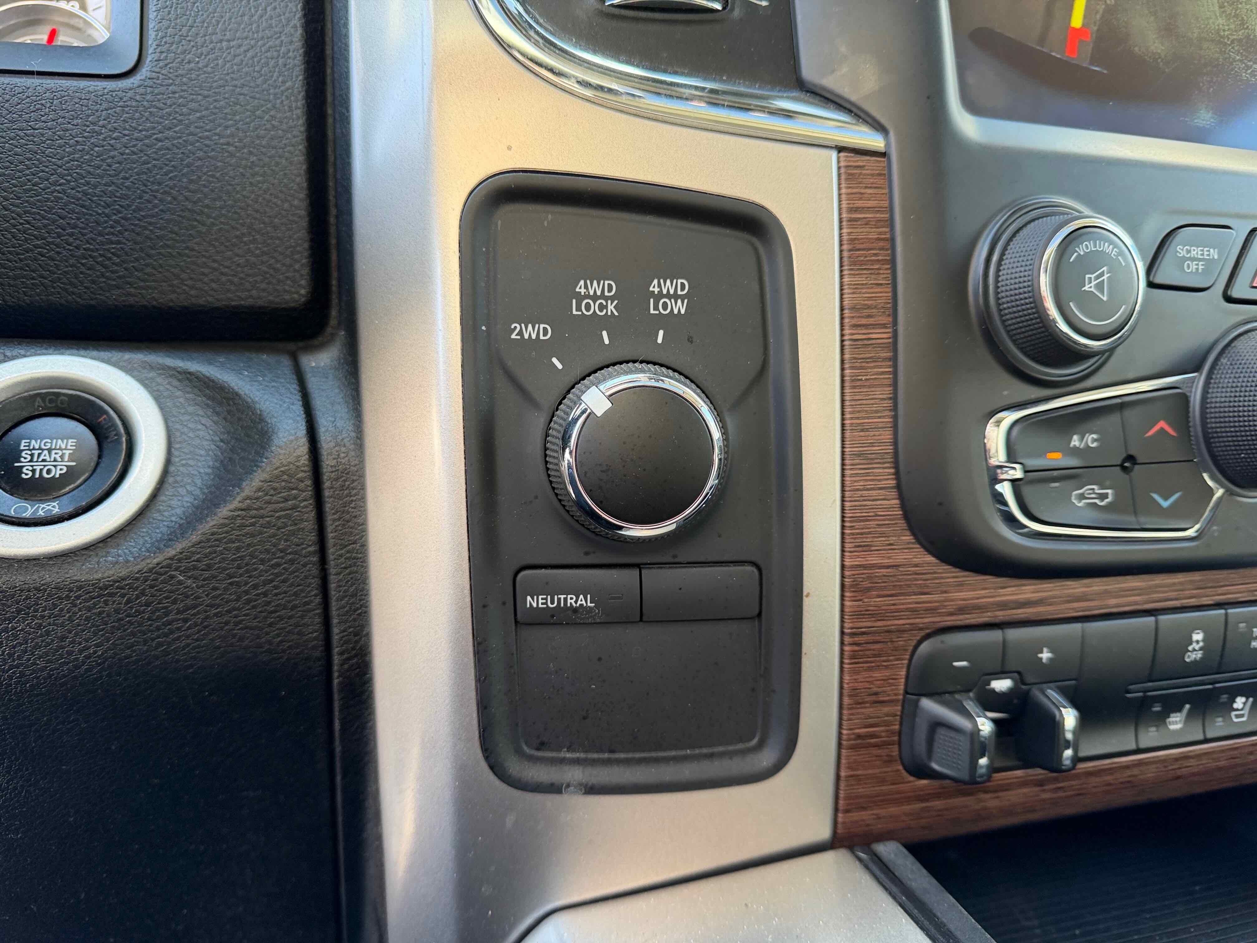 Used 2018 RAM 2500 Laramie w/ Convenience Group image 24