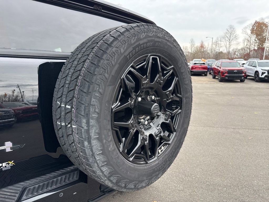 Used 2025 GMC Hummer EV 2X image 34