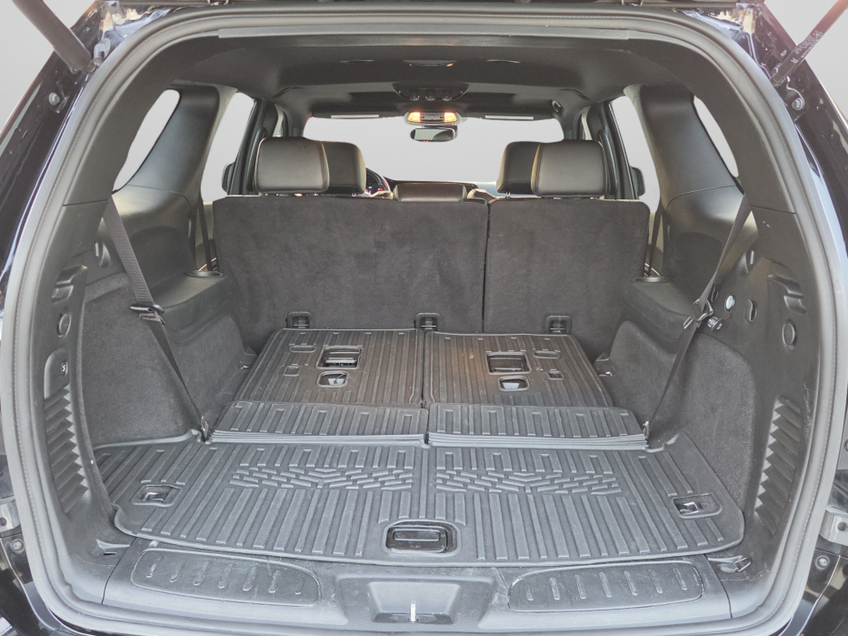 Used 2023 Dodge Durango GT RWD image 16
