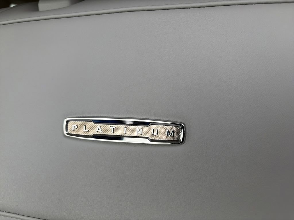 Used 2025 Ford Expedition Max Platinum image 22