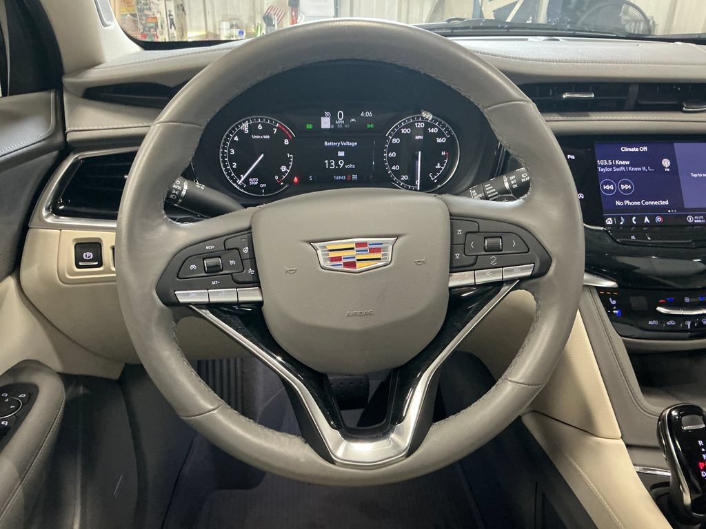 Certified 2025 Cadillac XT6 Premium Luxury w/ LPO, Floor Liner Package AWD/4WD image 20