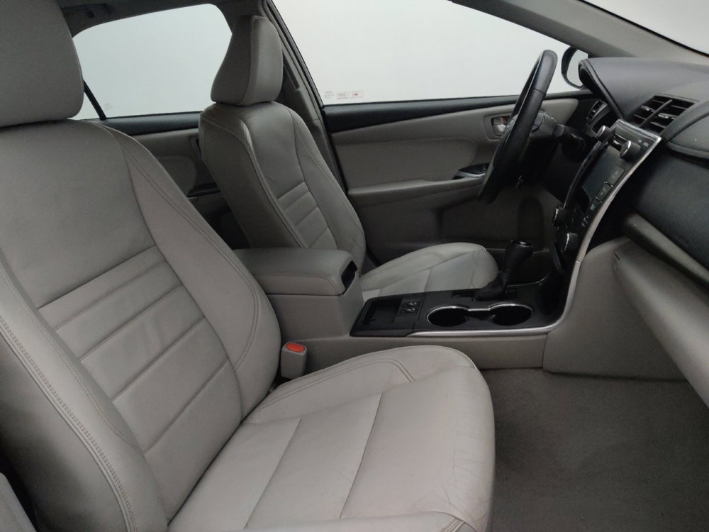 Used 2015 Toyota Camry XLE image 21