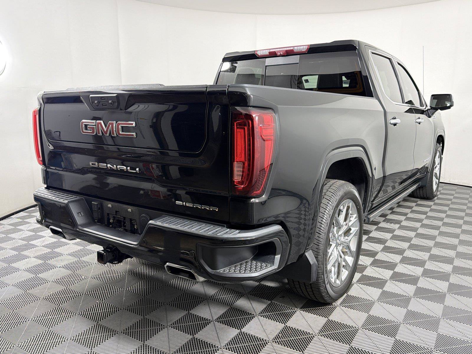 Used 2023 GMC Sierra 1500 Denali w/ Denali Reserve Package AWD/4WD image 6