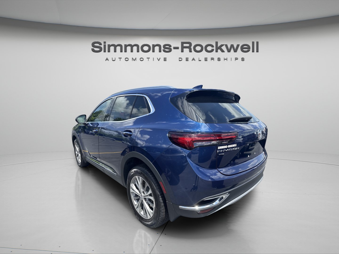 Used 2023 Buick Envision Preferred AWD/4WD image 2