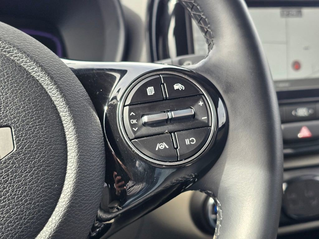 Used 2025 Kia Soul EX FWD image 33