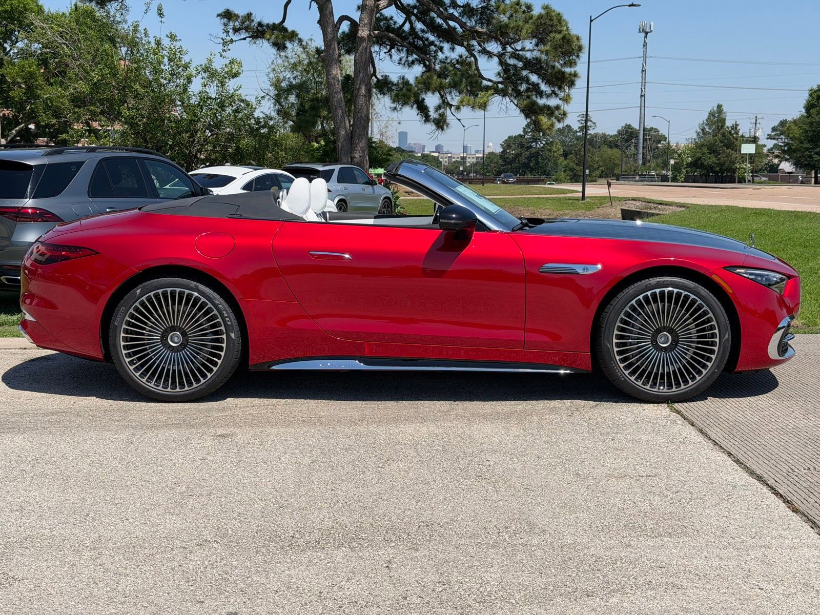 New 2026 Mercedes-Benz Maybach SL 680 image 14