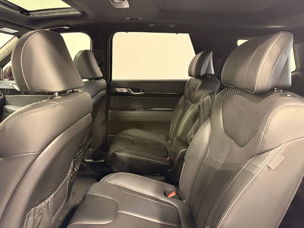 Used 2023 Hyundai Palisade Calligraphy image 21