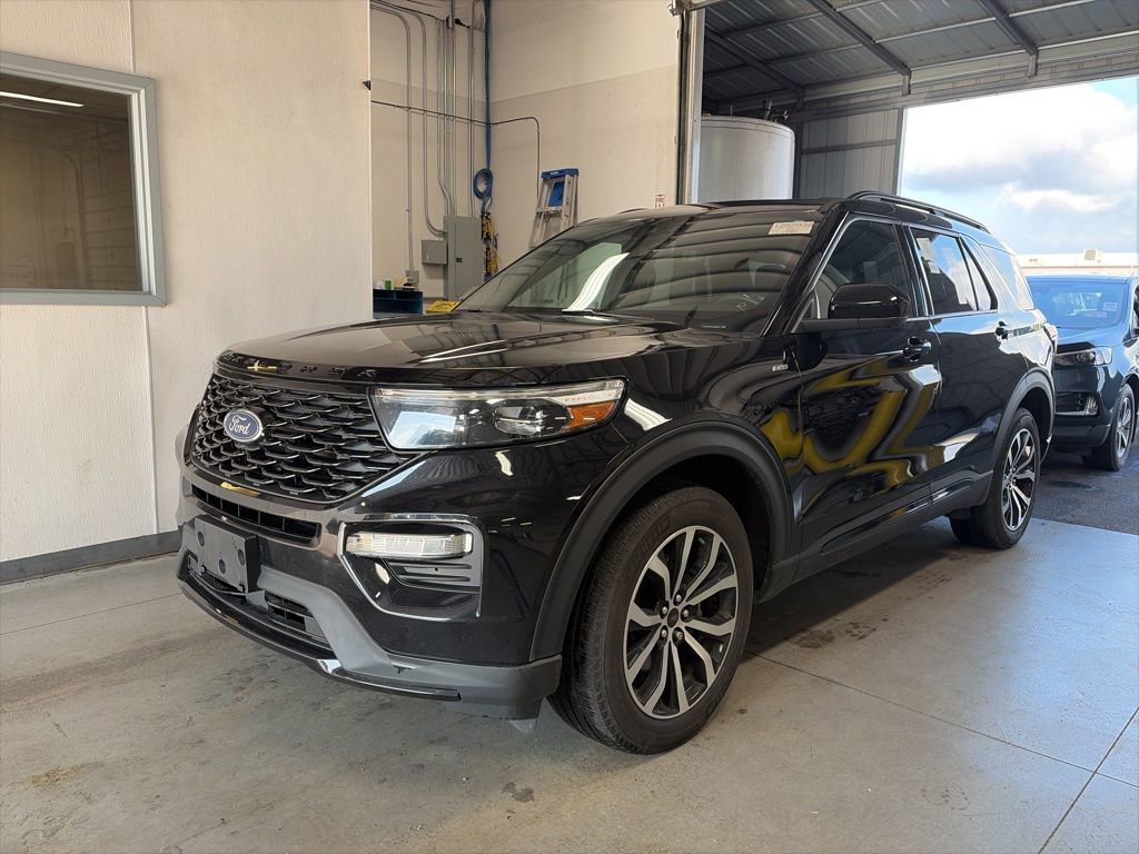 Used 2023 Ford Explorer ST-Line AWD/4WD image 1