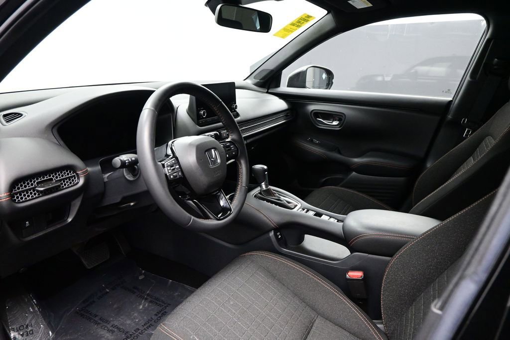 Used 2025 Honda HR-V Sport image 7