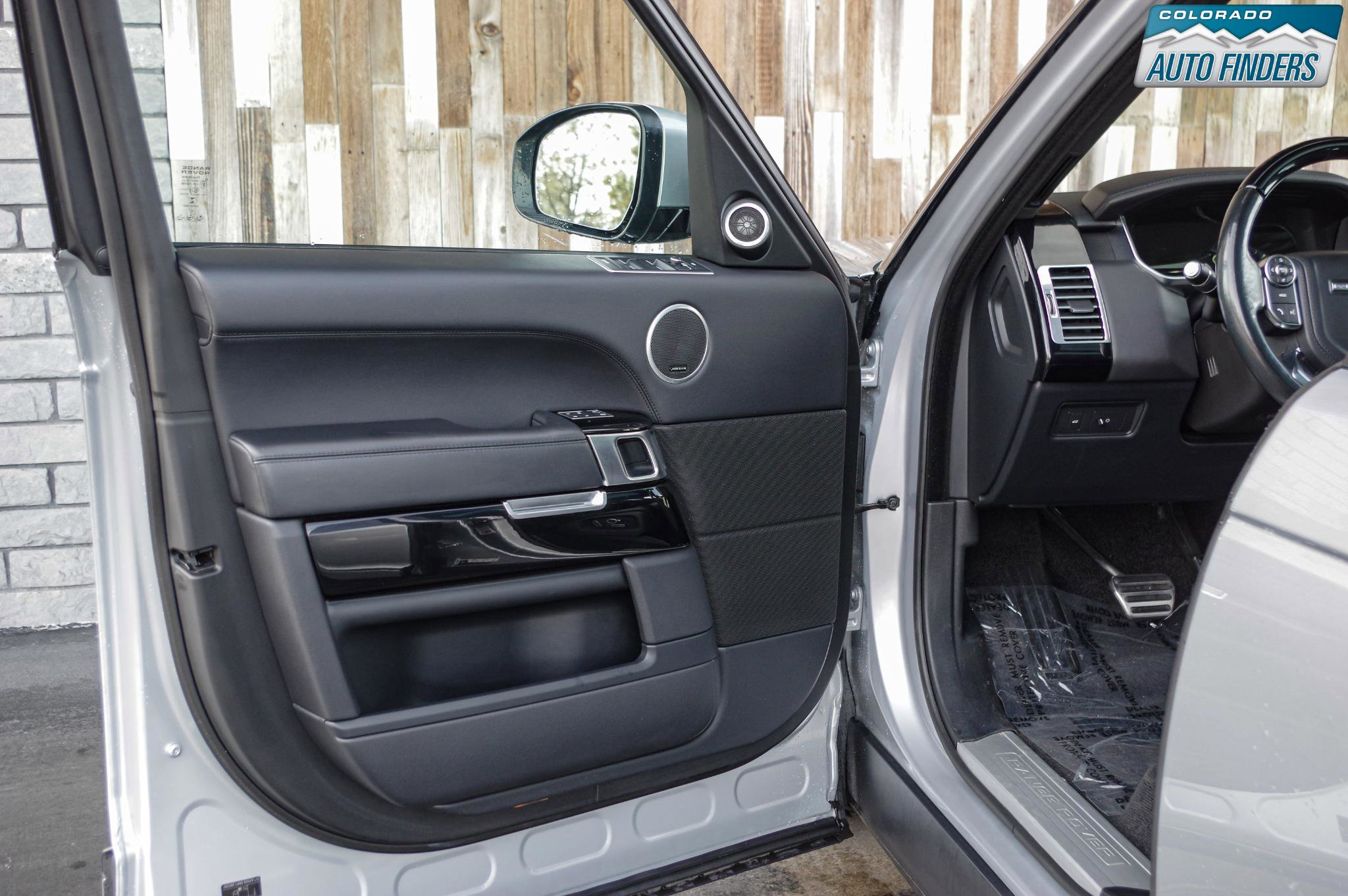 Used 2016 Land Rover Range Rover Supercharged image 10