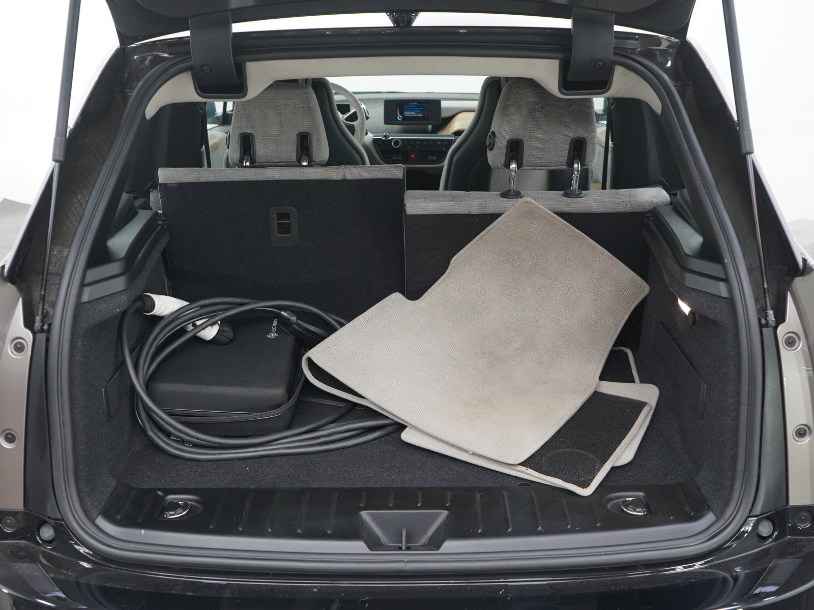 Used 2014 BMW i3 RWD image 9
