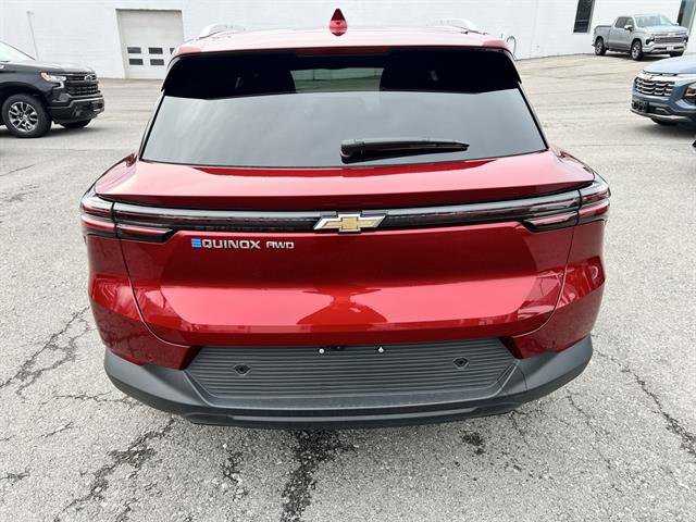 New 2026 Chevrolet Equinox EV LT image 4