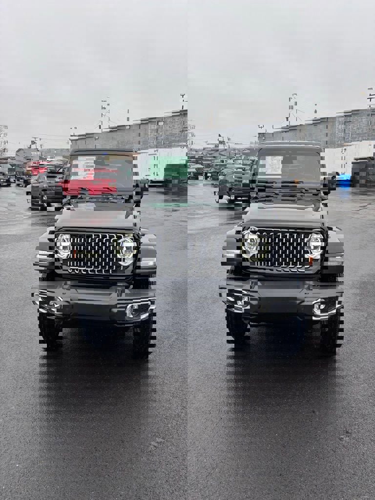 New 2026 Jeep Wrangler Unlimited Sahara