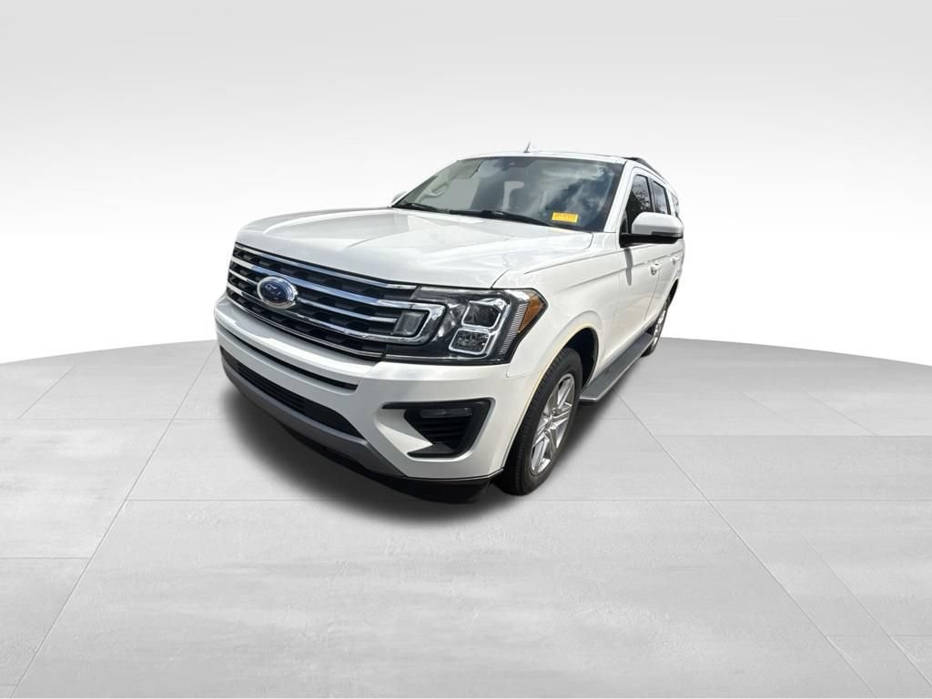 Used 2020 Ford Expedition XLT w/ Equipment Group 202A RWD image 2