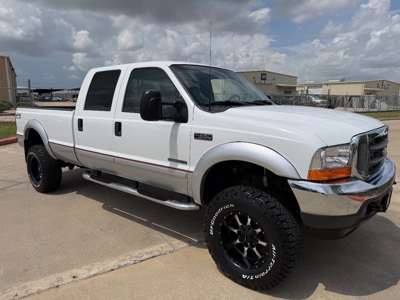 Used 2002 Ford F350 Lariat image 33