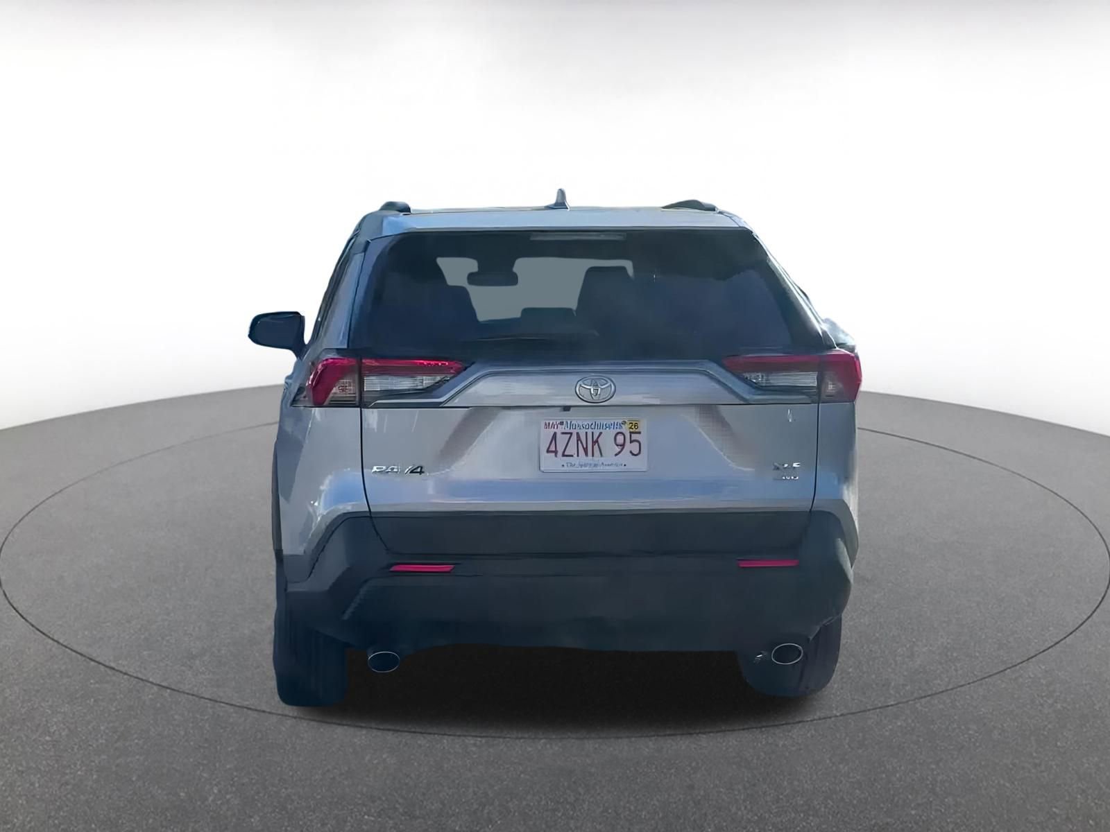 Used 2025 Toyota RAV4 XLE image 12