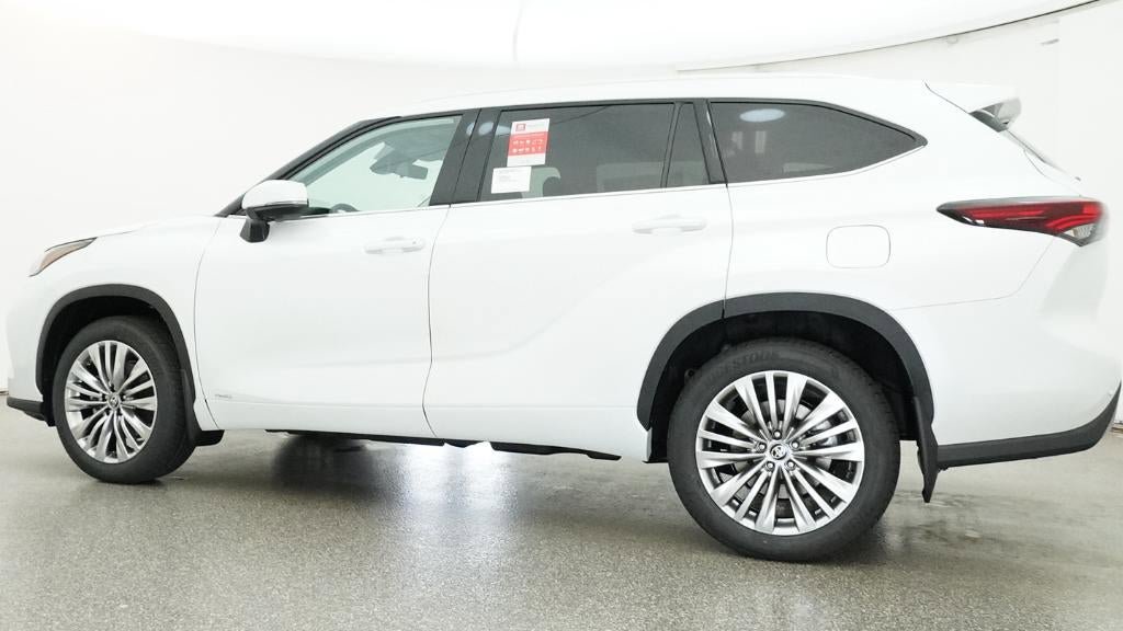 New 2026 Toyota Highlander Platinum AWD/4WD image 20