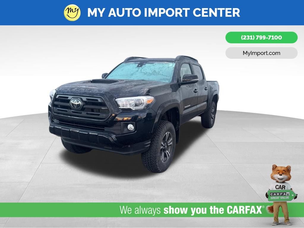 Used 2019 Toyota Tacoma TRD Sport image 3