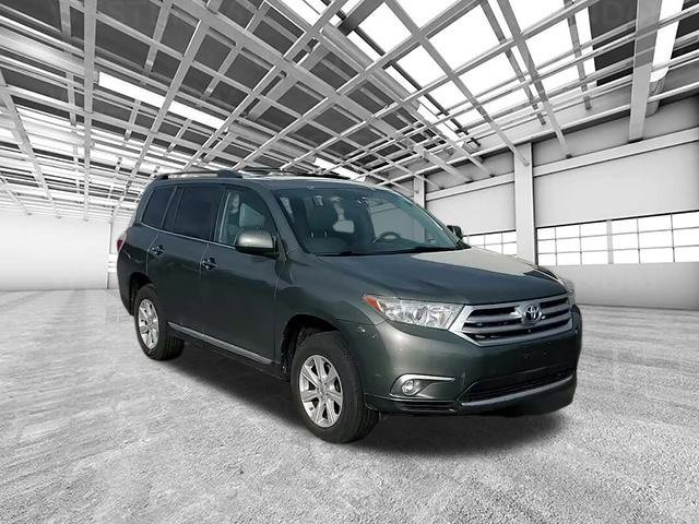 Used 2012 Toyota Highlander SE