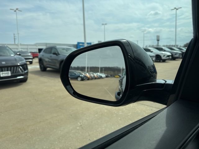 Used 2025 Buick Envista Sport Touring image 55