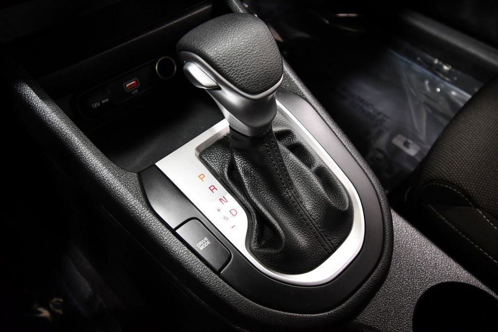 Certified 2023 Kia Forte LXS w/ LXS Technology Package image 25