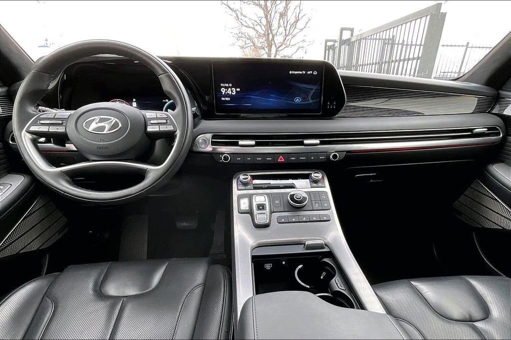 Used 2025 Hyundai Palisade Calligraphy image 19