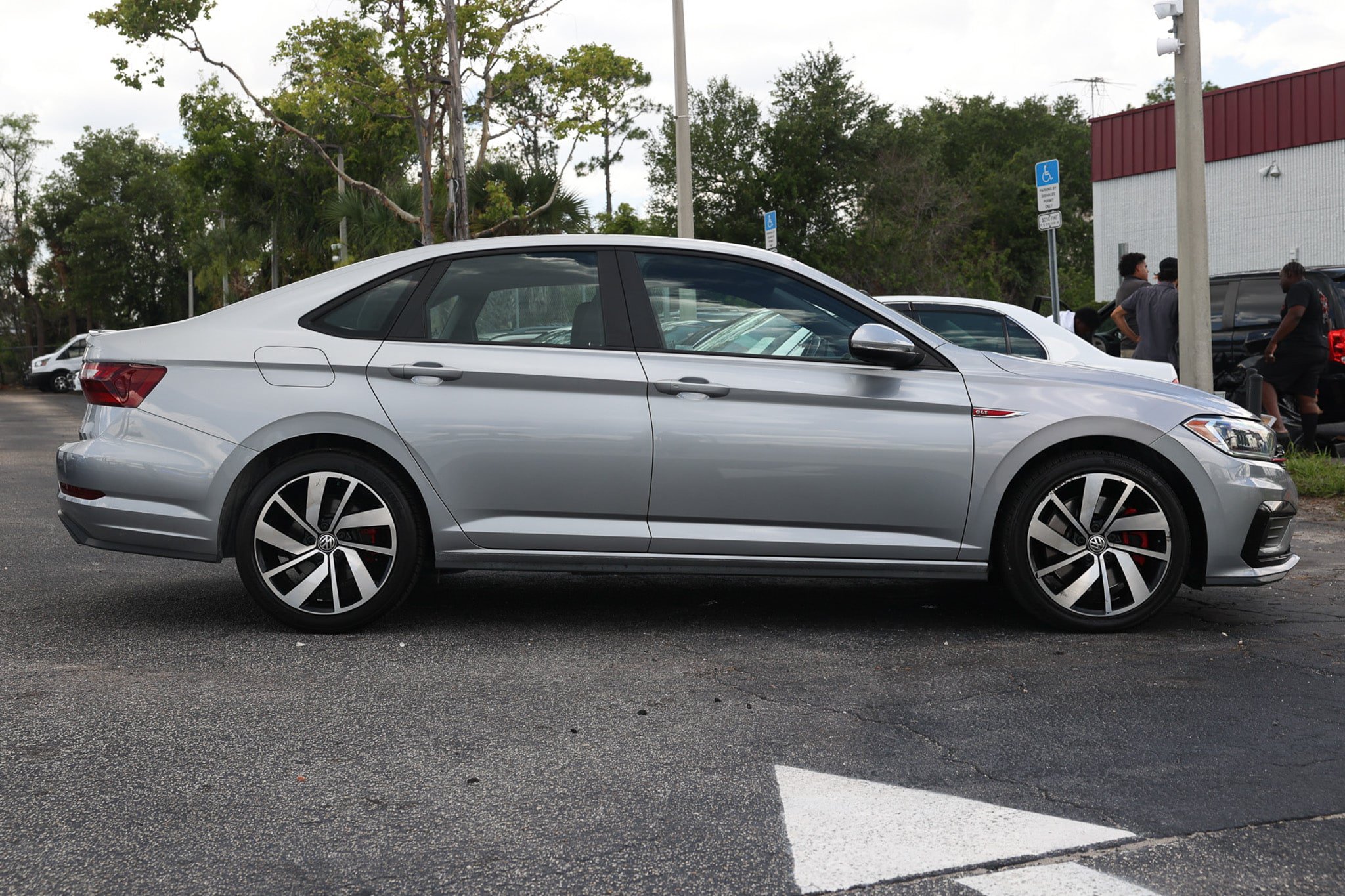 Used 2020 Volkswagen Jetta GLI FWD image 16