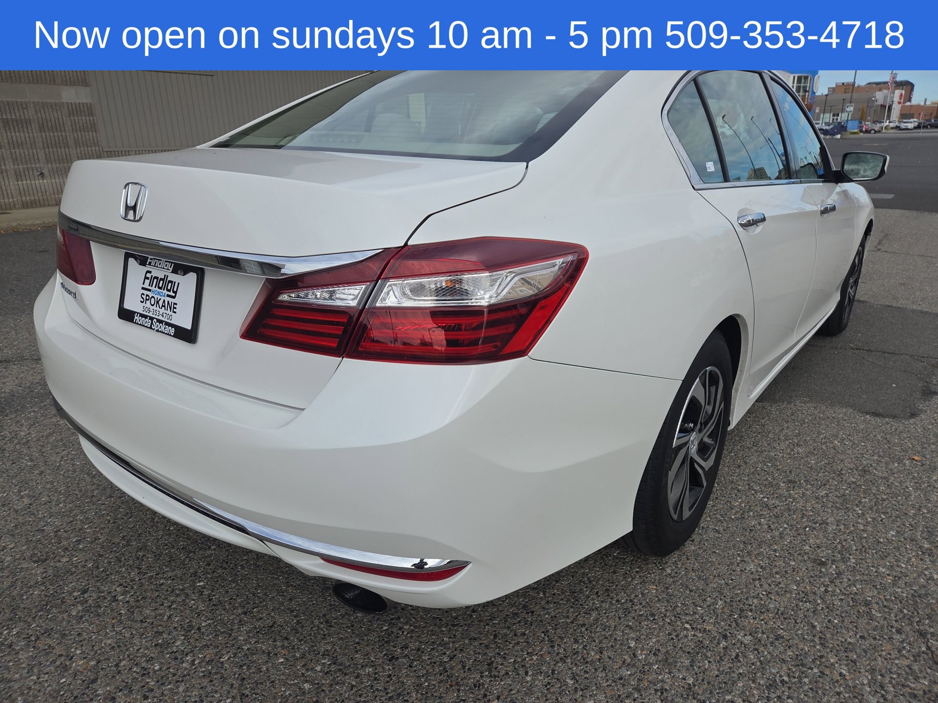 Used 2017 Honda Accord LX image 5