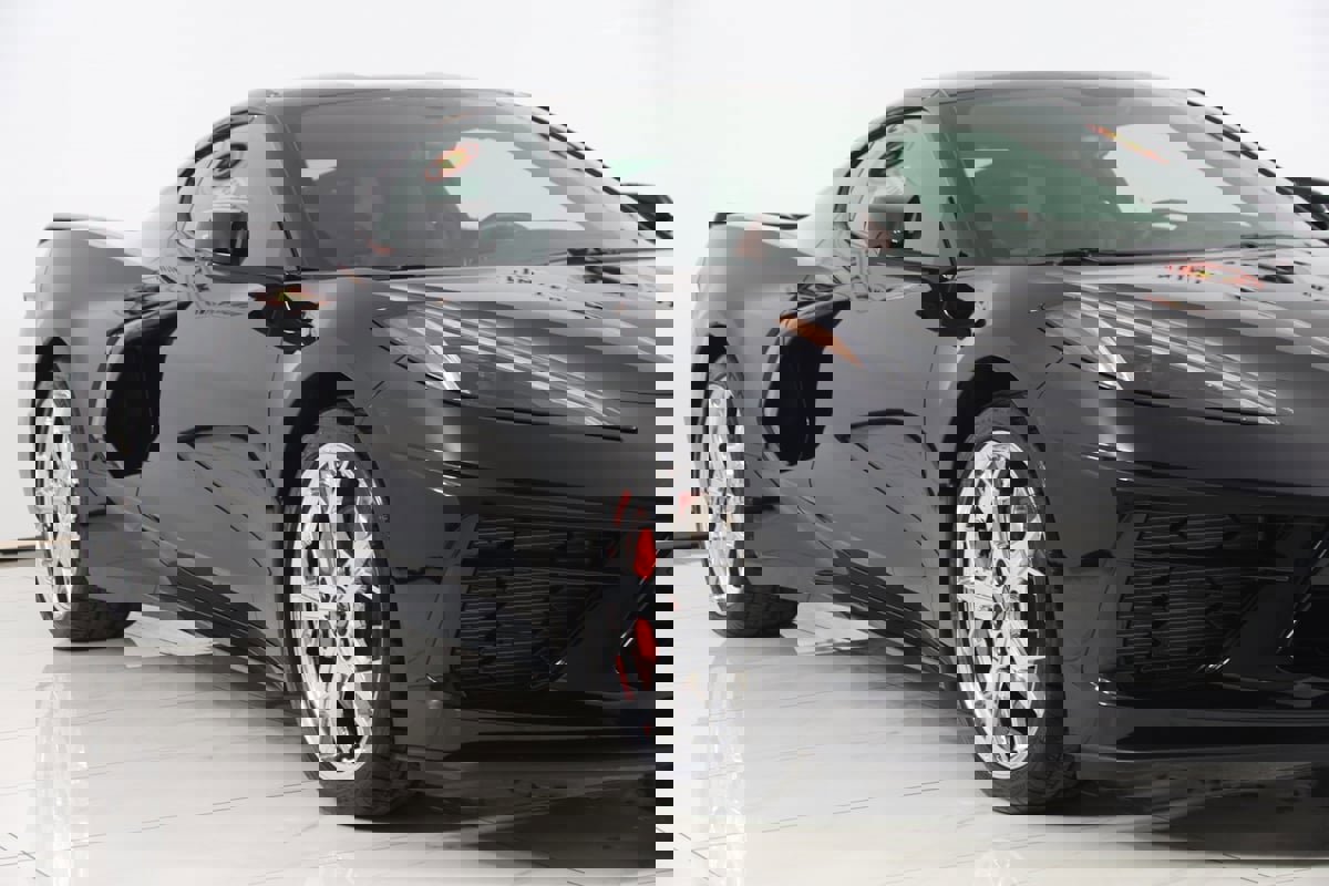 Used 2020 Chevrolet Corvette Stingray Premium Cpe w/ 3LT Preferred Equipment Group image 65