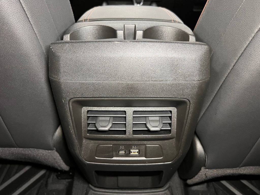 Used 2025 GMC Canyon AT4 w/ AT4 Premium Package image 28