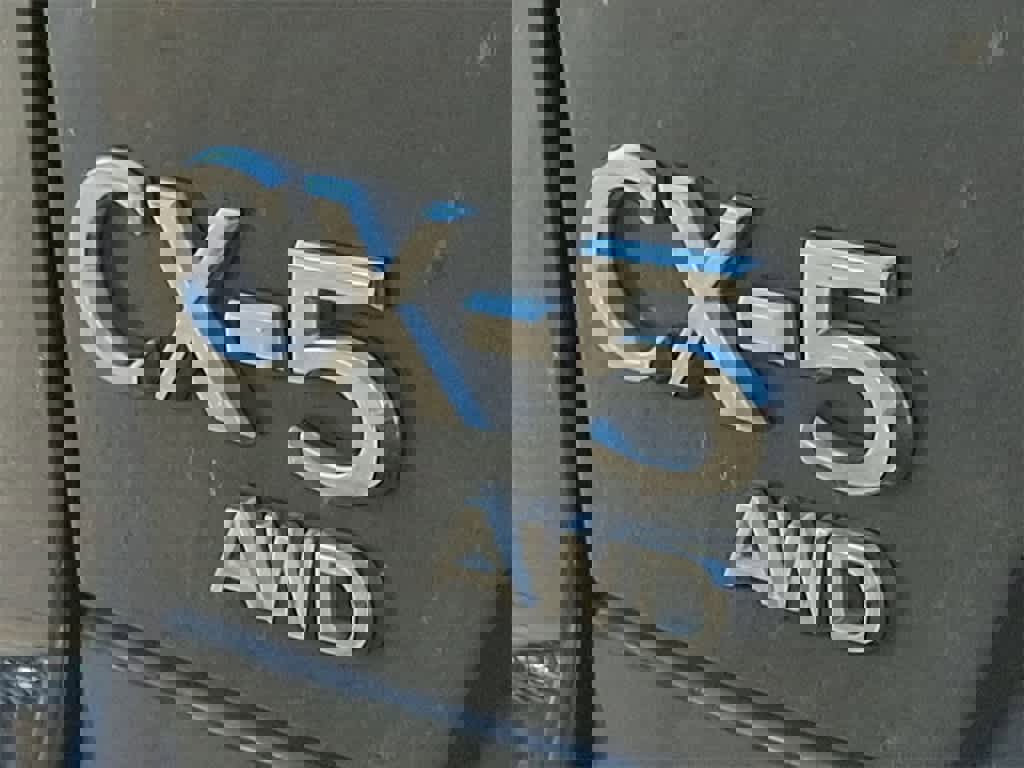 Used 2024 MAZDA CX-5 Carbon Edition image 33