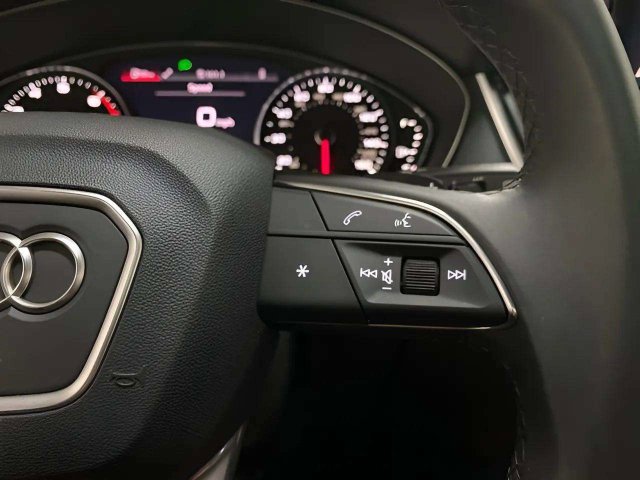 Used 2023 Audi Q5 2.0T Premium AWD/4WD image 34