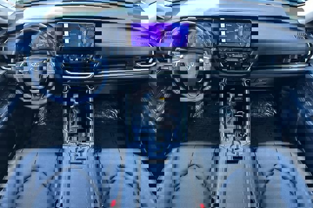 Certified 2025 Toyota Grand Highlander FWD image 17