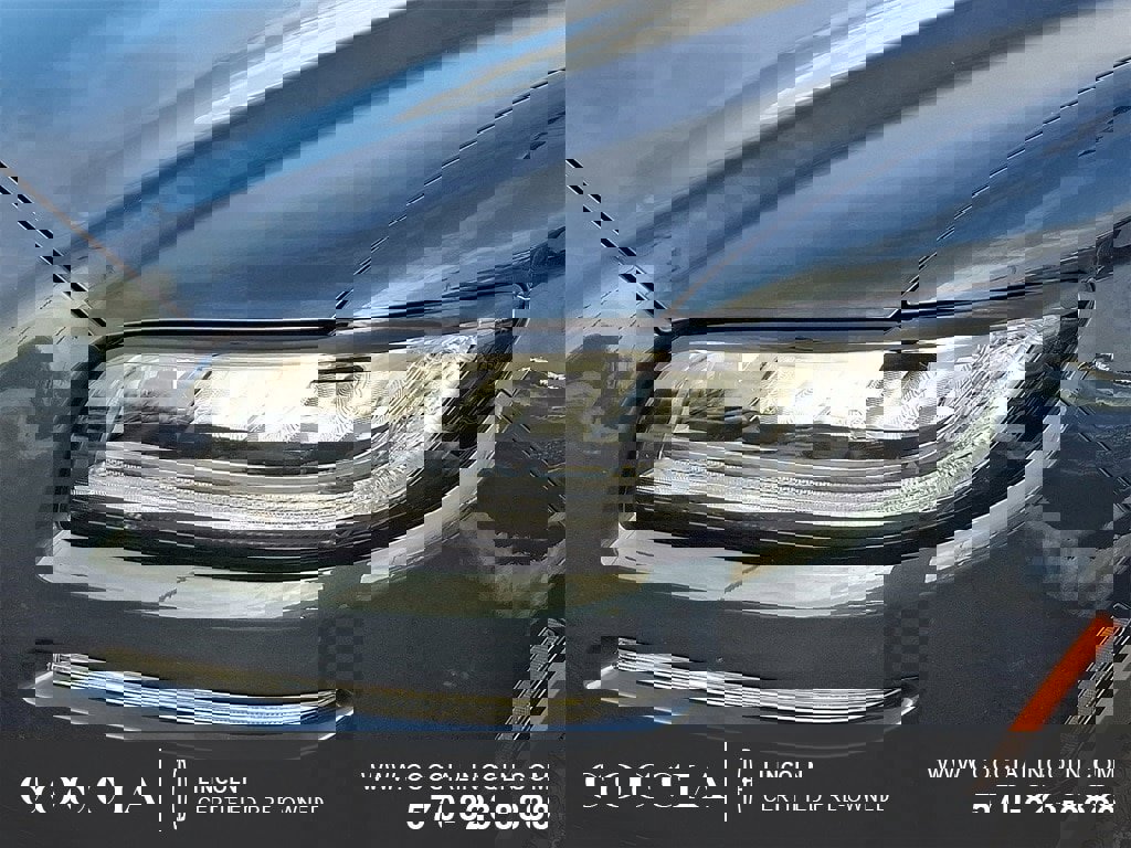 Certified 2022 Lincoln Nautilus Reserve image 9