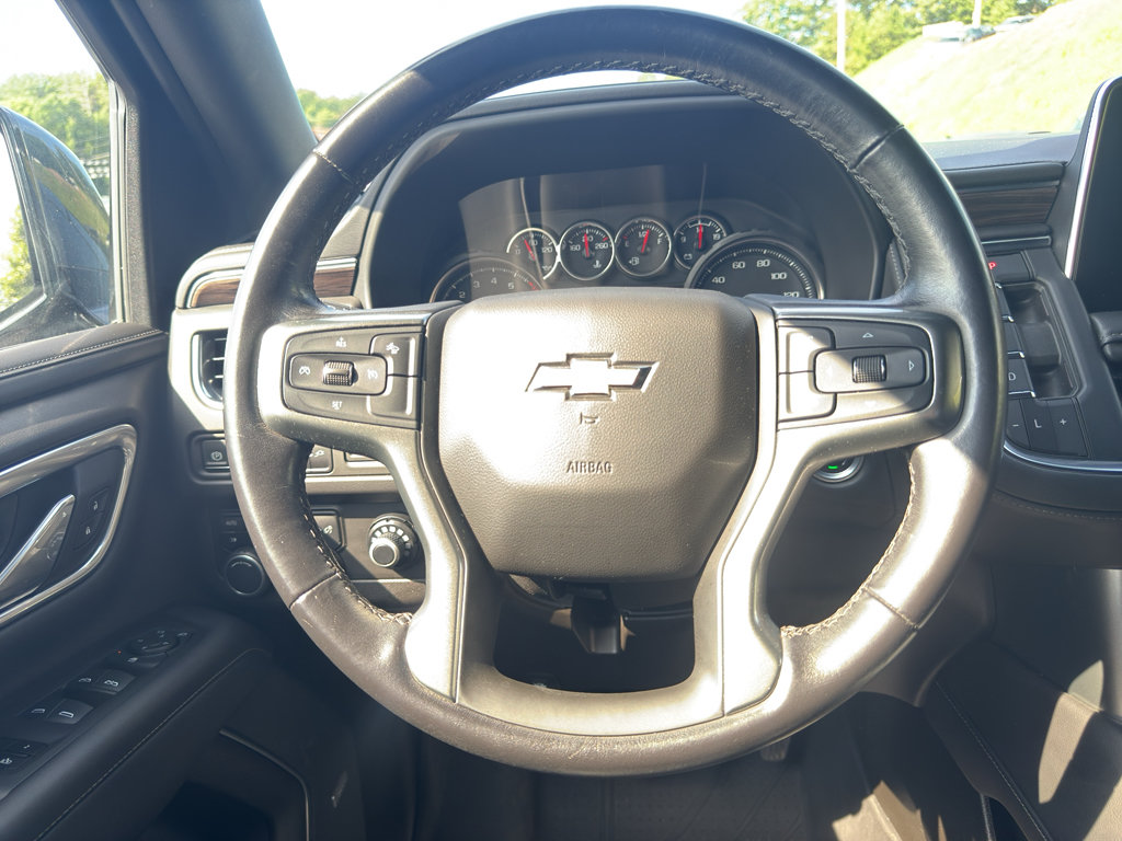 Used 2021 Chevrolet Suburban LT AWD/4WD image 13