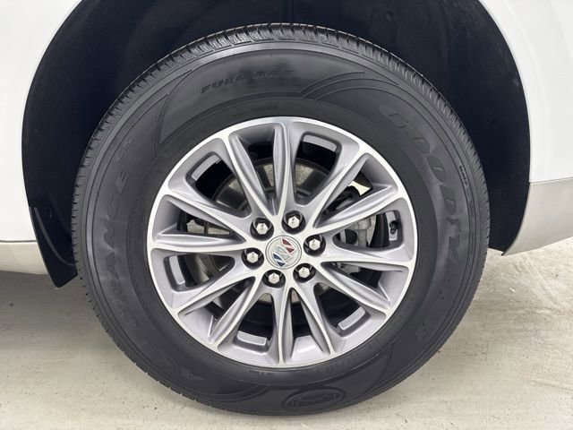 Used 2023 Buick Enclave Essence image 34