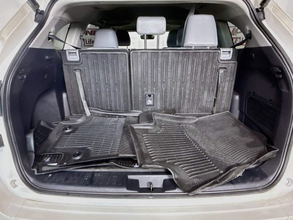 Certified 2021 Toyota Highlander XLE AWD/4WD image 29