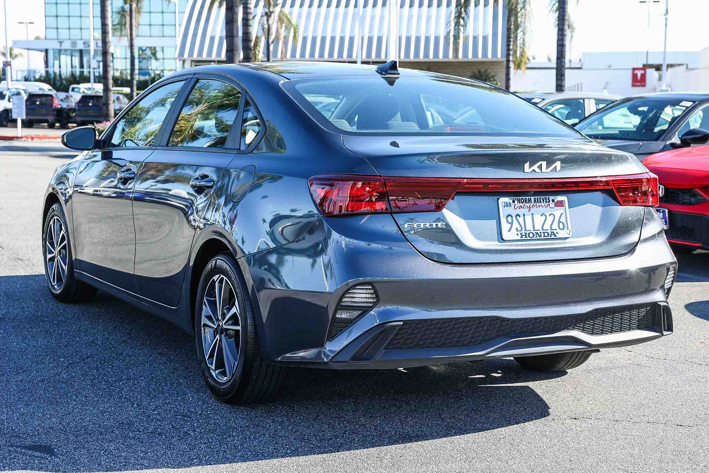 Used 2022 Kia Forte LXS image 4