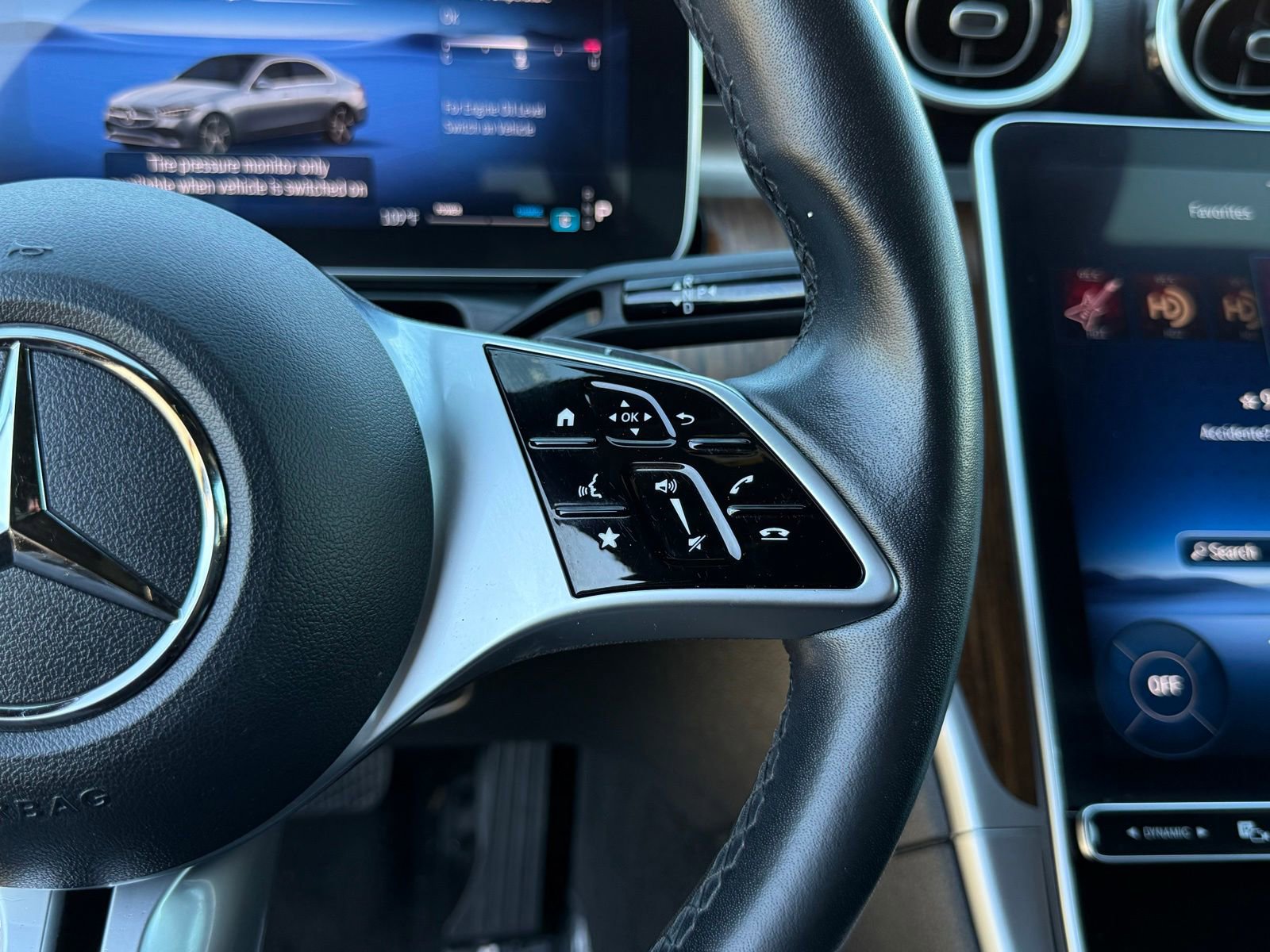 Used 2024 Mercedes-Benz C 300 Sedan image 25