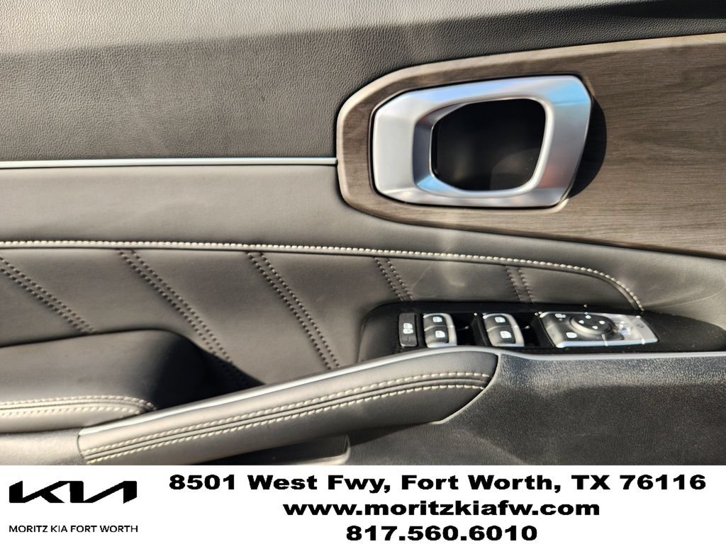 Certified 2025 Kia Sorento SX AWD/4WD image 21