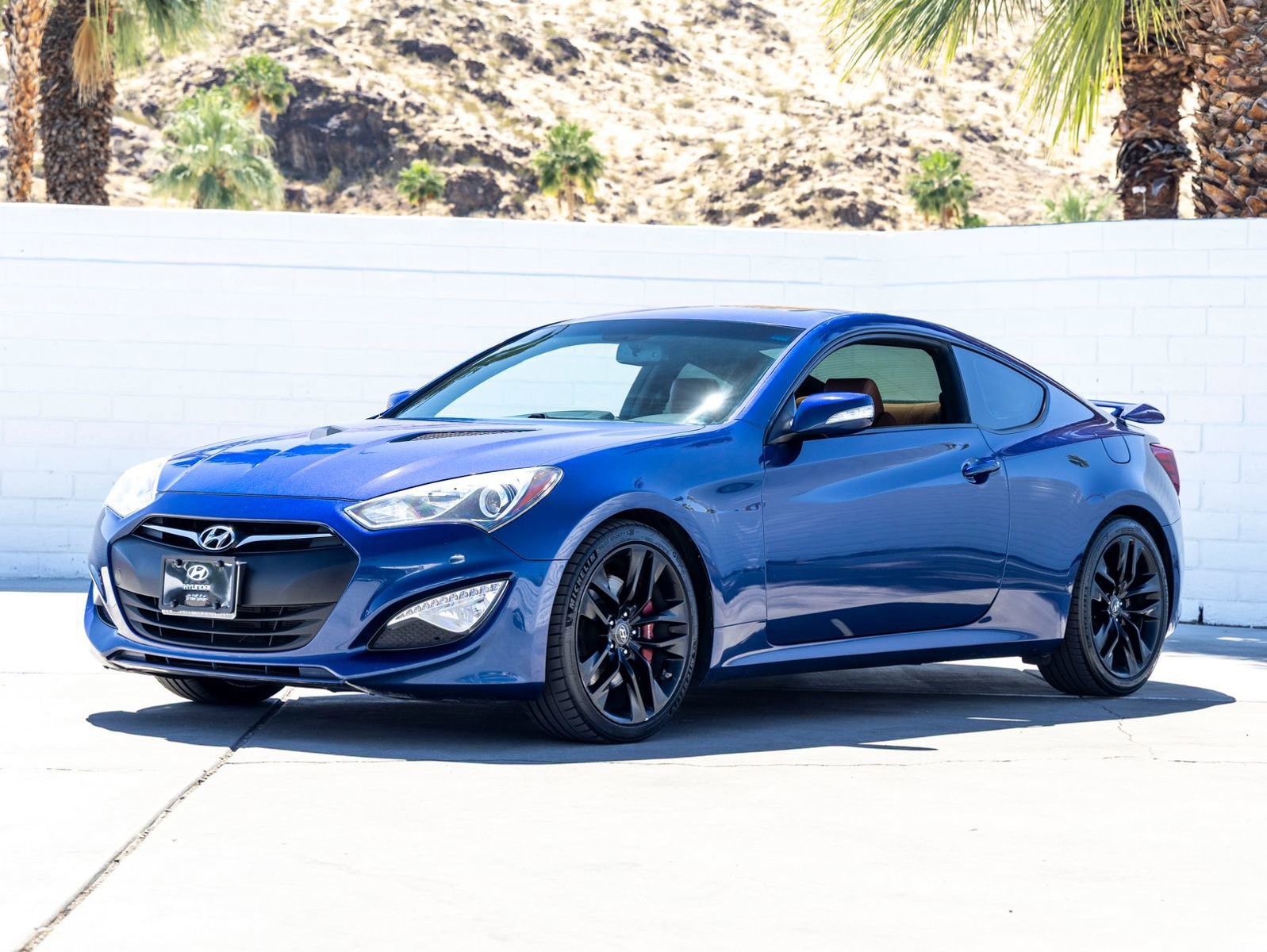 Used 2016 Hyundai Genesis Coupe 3.8 image 5