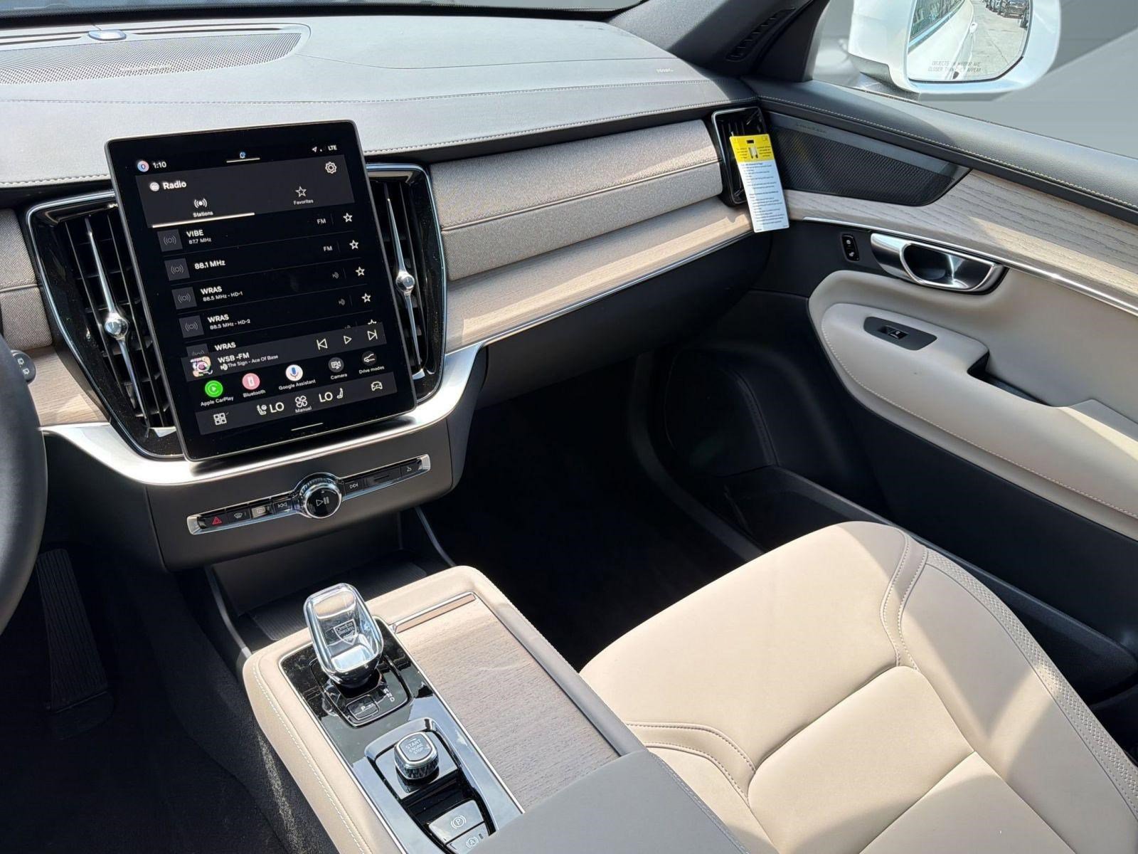 New 2026 Volvo XC90 B6 Plus w/ Protection Package image 26