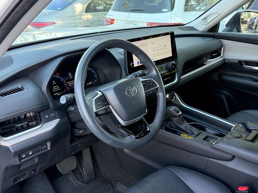 Used 2024 Toyota Grand Highlander AWD image 27