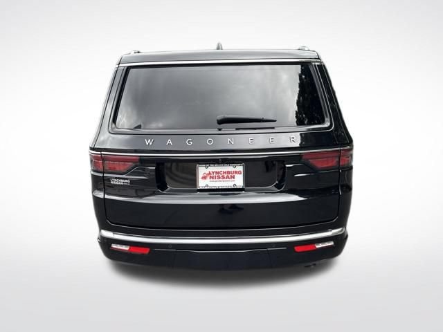 Used 2025 Jeep Wagoneer 4WD w/ Premium Group I image 6