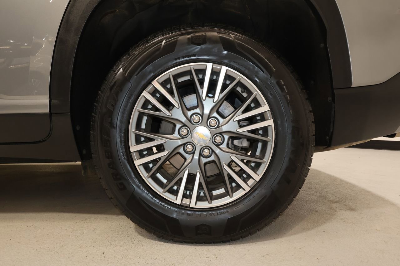 Certified 2025 Chevrolet Traverse LT image 35