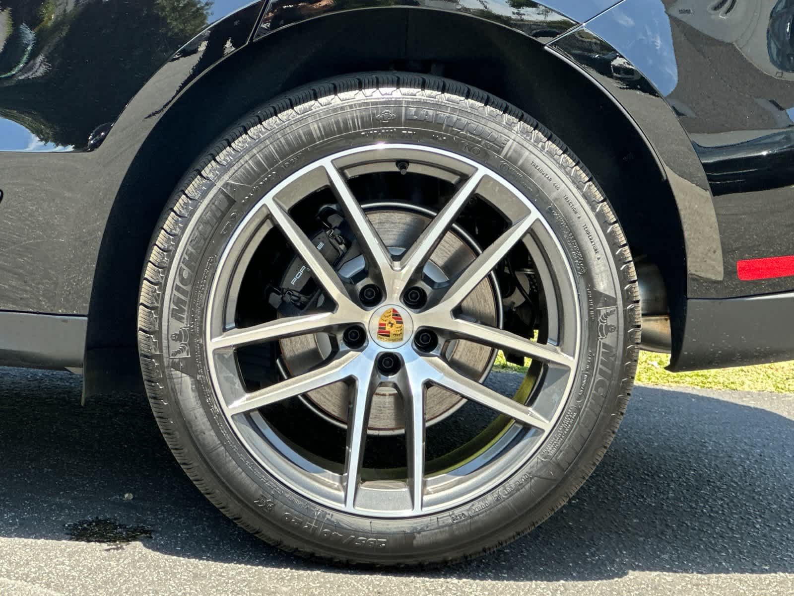 New 2026 Porsche Macan AWD/4WD image 31