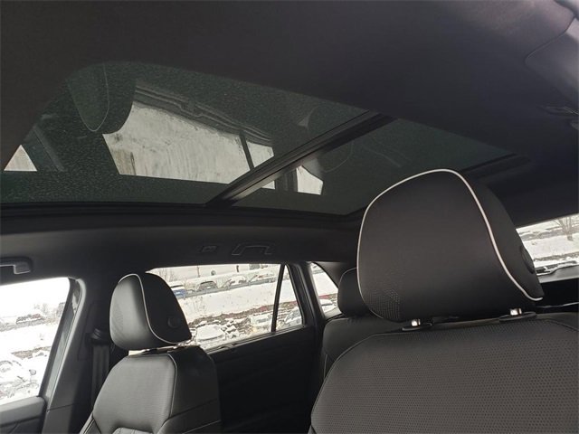 New 2026 Volkswagen Atlas Cross Sport SEL Premium R-Line image 7